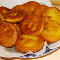 Chilean-Style Sopaipillas